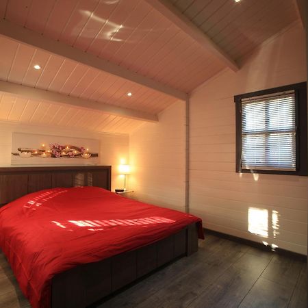 Chalet Mont Ventoux Et Chalet Vip Camaret-sur-Aigues المظهر الخارجي الصورة