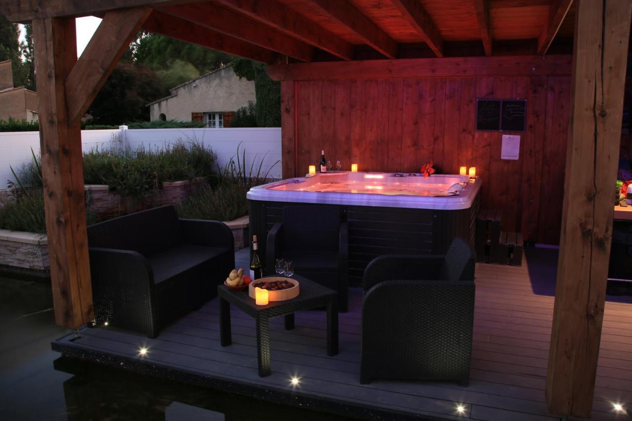 Chalet Mont Ventoux Et Chalet Vip Camaret-sur-Aigues المظهر الخارجي الصورة
