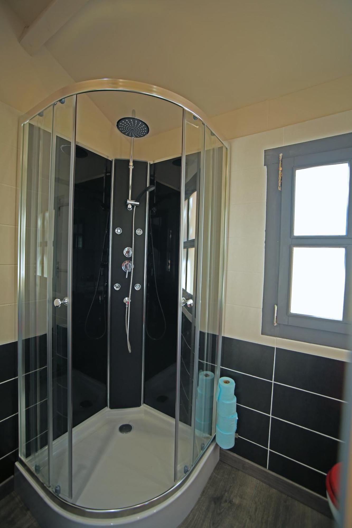 Chalet Mont Ventoux Et Chalet Vip Camaret-sur-Aigues الغرفة الصورة