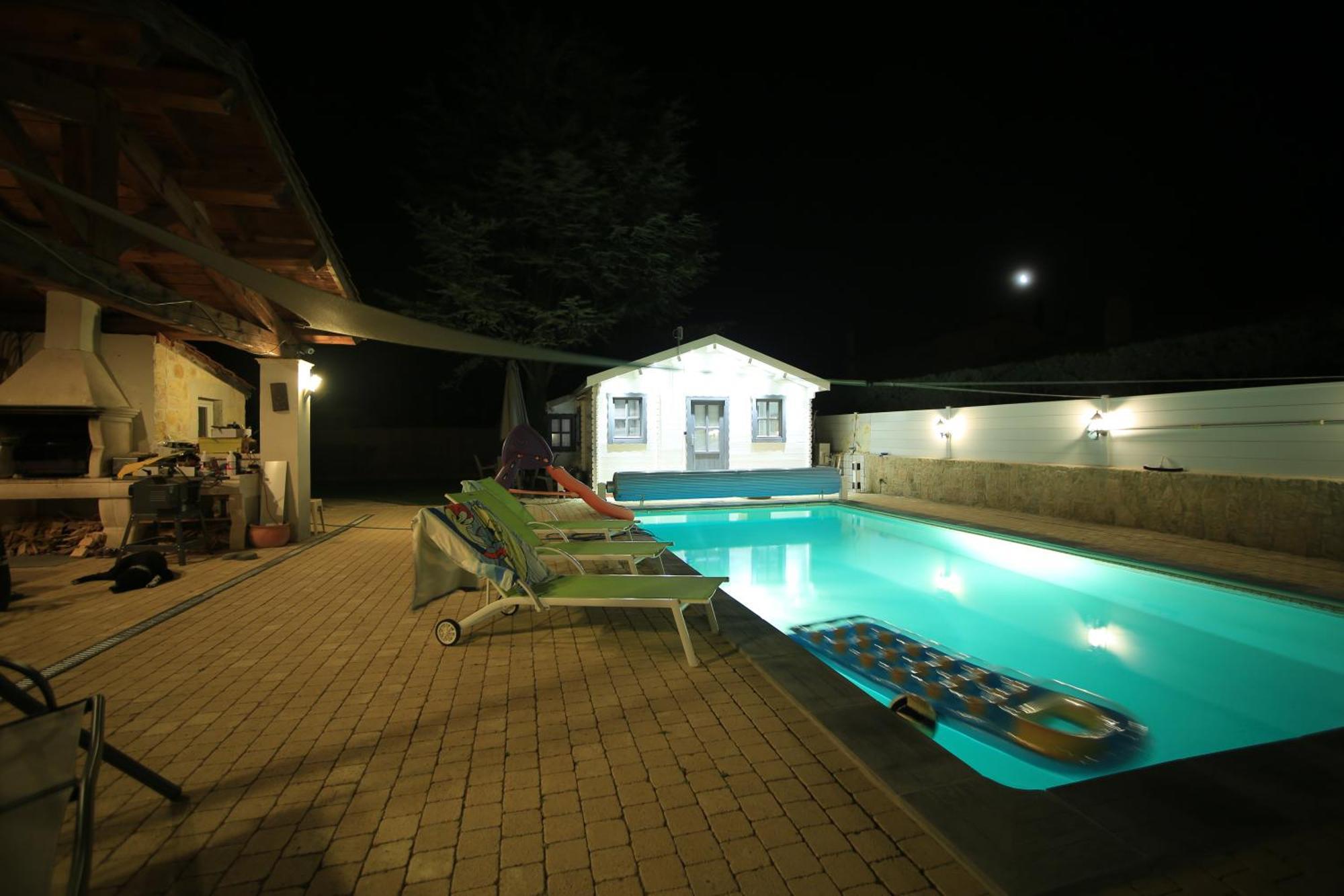 Chalet Mont Ventoux Et Chalet Vip Camaret-sur-Aigues الغرفة الصورة