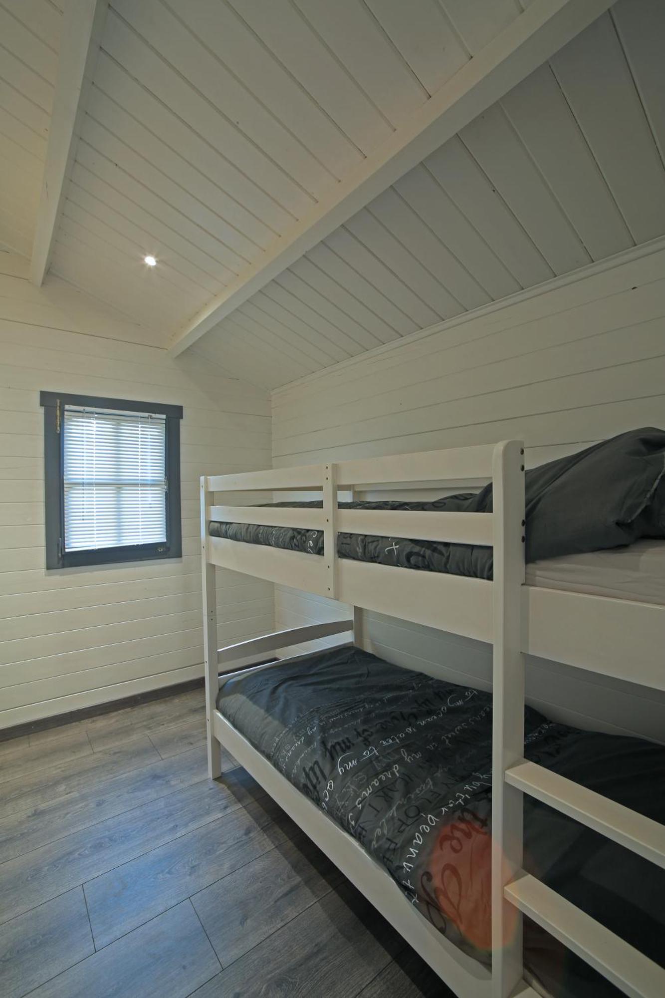 Chalet Mont Ventoux Et Chalet Vip Camaret-sur-Aigues المظهر الخارجي الصورة